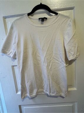 Ann Taylor Cream Short Sleeve Knit Top